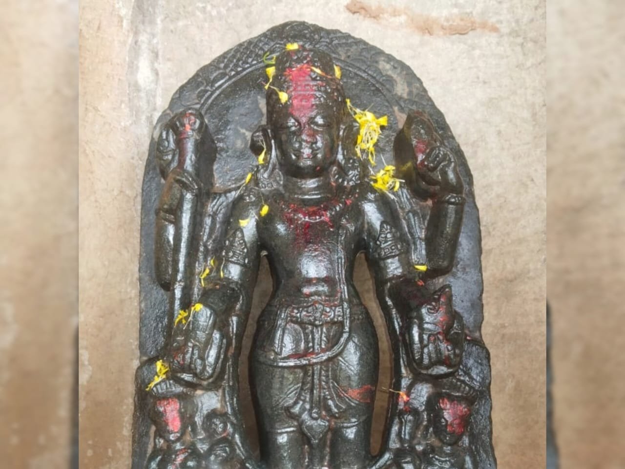rohtas news ancient statue of lord vishnu found near rohtasgarh fort.jpg